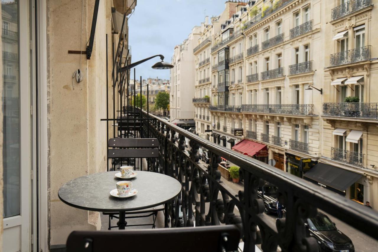 Vestay Montaigne Paris Exteriör bild