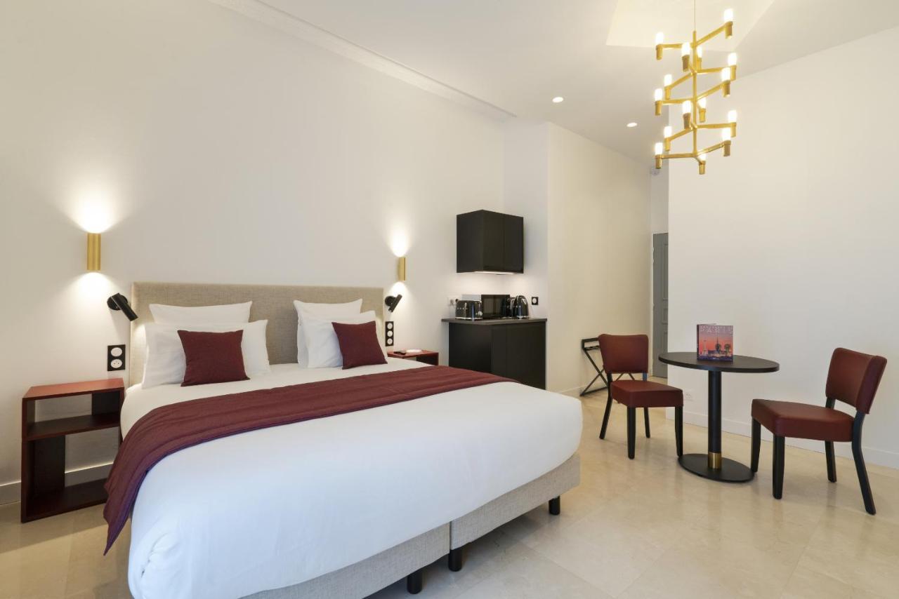 Vestay Montaigne Paris Exteriör bild